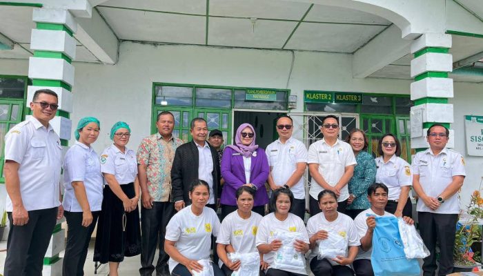 Perkuat Layanan Kesehatan, Posyandu Pustu Sisolu-solu Terima Bantuan Sarana