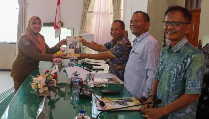 Herlina Hadiri Paripurna LKPJ Wali Kota Pematangsiantar
