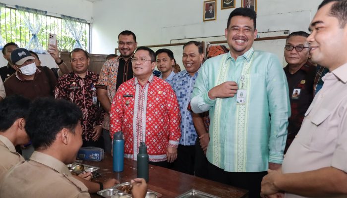 Bobby Nasution dan Wesly Silalahi Tinjau SMAN 5, Cari Solusi Sengketa Lahan