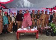 Pemkab Dairi dan Mercy Corps Resmikan Sarana Air Bersih serta Tanam Pohon Penaung Kopi
