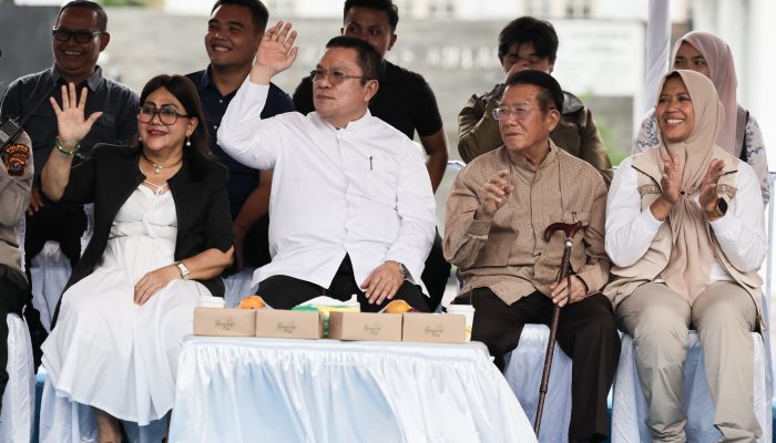 Wali Kota Wesly Lepas Karnaval Meriahkan HUT ke-155 Kota Pematangsiantar