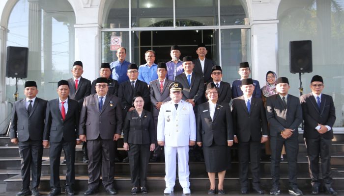 Wali Kota Wesly Silalahi Pimpin Upacara Hari Otonomi Daerah ke-30 di Balai Kota Siantar
