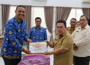 Wali Kota Pematangsiantar Serahkan DKP dan SPPT PBB-P2 2026, Target Penerimaan Rp12,5 Miliar