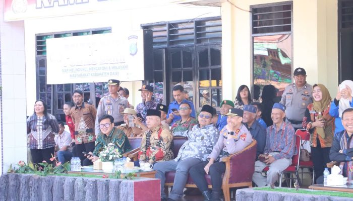 Bupati Vickner Sinaga Hadiri Deklarasi Sabuk Kamtibmas di Dairi