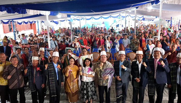 Wali Kota Wesly Silalahi Hadiri HUT ke-67 GKPS Efrata Resort Siantar II, Kenang Masa Kecil hingga Naik Sidi