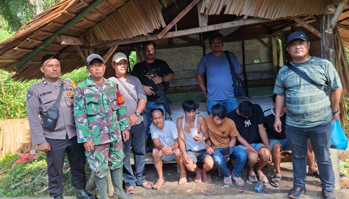 Sat Narkoba Polres Simalungun Bakar Sarang Narkoba di Tanah Jawa, Lima Pelaku dan Hampir 100 Gram Sabu Diamankan