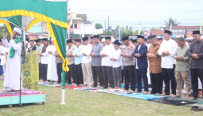 Kapolres Simalungun Sholat Id Bersama Forkopimda dan Masyarakat