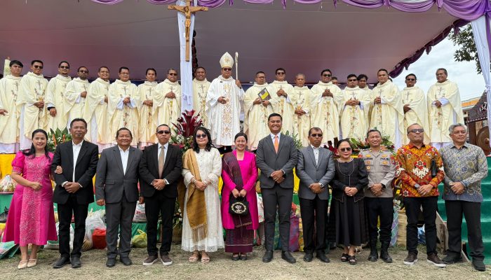 ‎Sinergi Pemerintah dan Gereja, Bupati Tapanuli Utara Ajak Umat Katolik Jadi Garam dan Terang Masyarakat