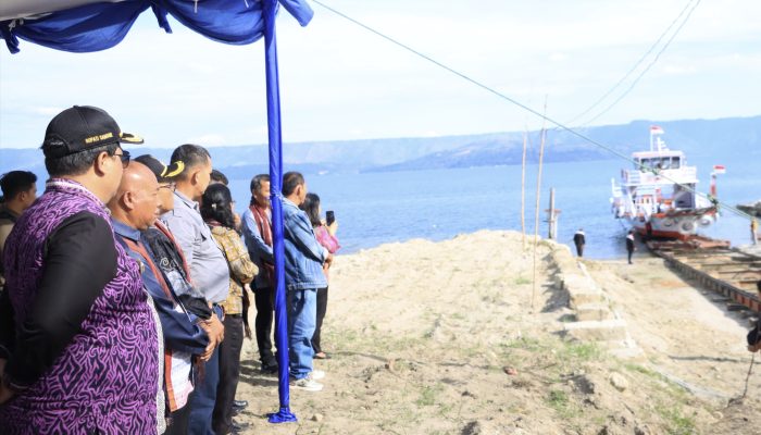 Bupati Samosir Resmikan Bengkel Kapal Pertama di Danau Toba