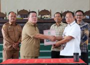 DPRD Siantar Sahkan Perda Insentif Pendidik Keagamaan