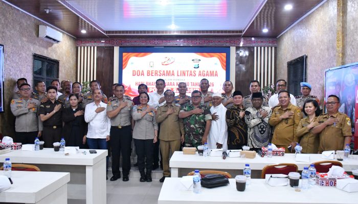 Doa Lintas Agama Warnai HUT Bhayangkara ke-80, Wabup Samosir Apresiasi Kapolres