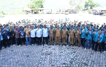 2.372 Mahasiswa KKN UNIMED Diserahkan ke Pemkab Samosir, Disebar di 59 Desa