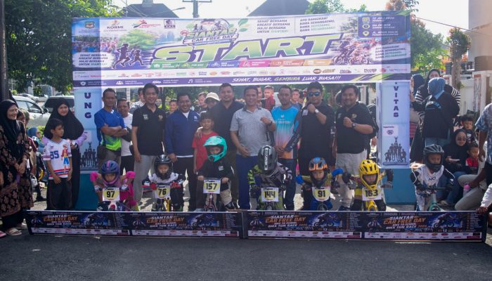 Sekda Buka Siantar Car Free Day, Dimeriahkan Bike to School dan Nobar Piala Dunia