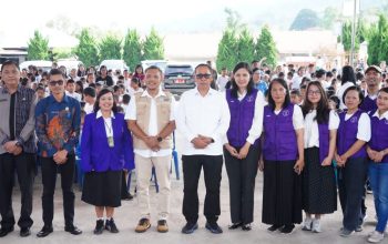 Bupati Taput Buka Baksos Kesehatan Gigi, Perkuat Upaya Cegah Stunting