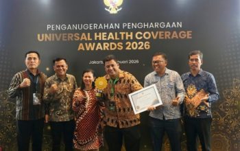 Tiga Kali Berturut-turut, Program Unggulan Bupati Samosir BPJS Gratis, Raih Penghargaan UHC