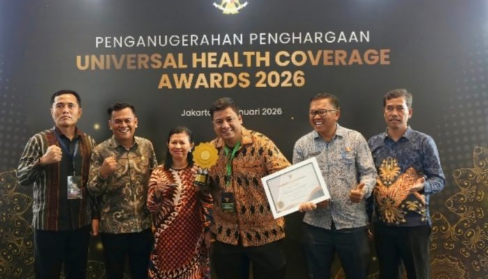 Tiga Kali Berturut-turut, Program Unggulan Bupati Samosir BPJS Gratis, Raih Penghargaan UHC