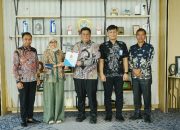 Bupati Samosir Kunjungi Bakti  Komdiki  Usulkan Penanganan  BlankSpot