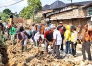Gotong Royong Massal Percepat Pemulihan Serbelawan Pascabanjir