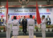 Kukuhkan 17 Anggota Paskibraka, Bupati Taput Dorong Pembentukan Karakter Generasi Muda