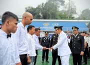 HUT ke-81 RI, Bupati JTP Hutabarat Serahkan  654 Warga Binaan Taput Terima Remisi