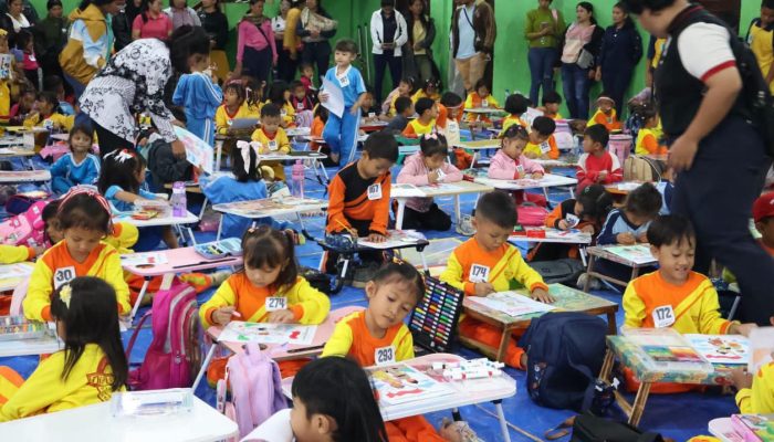 Ribuan Pelajar Dairi Adu Bakat Sambut HUT ke-81 RI