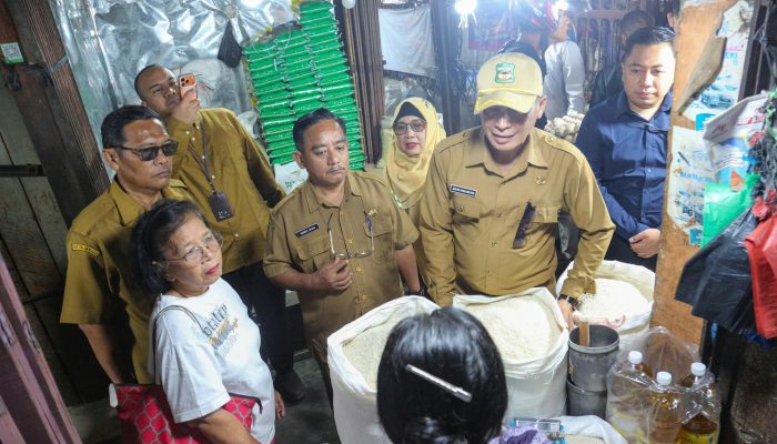 Wali Kota Wesly Lepas Tim Sidak Harga Pangan