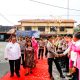 Wesly Hadiri Farewell Parade Kapolres Pematangsiantar