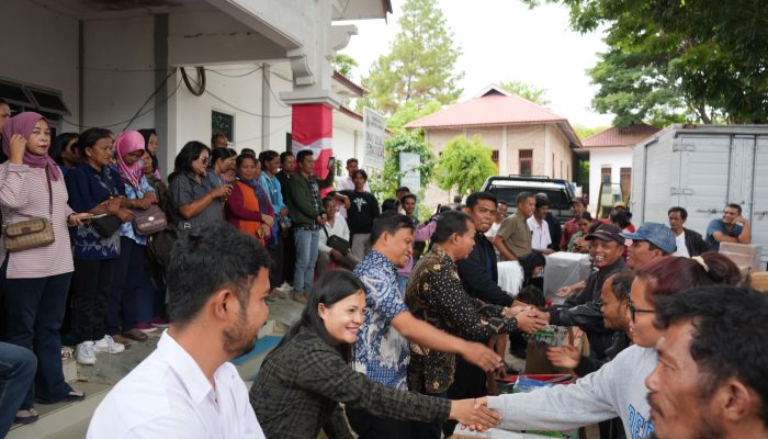 92 Warga Samosir Terima Bantuan UEP Terbanyak di Sumut