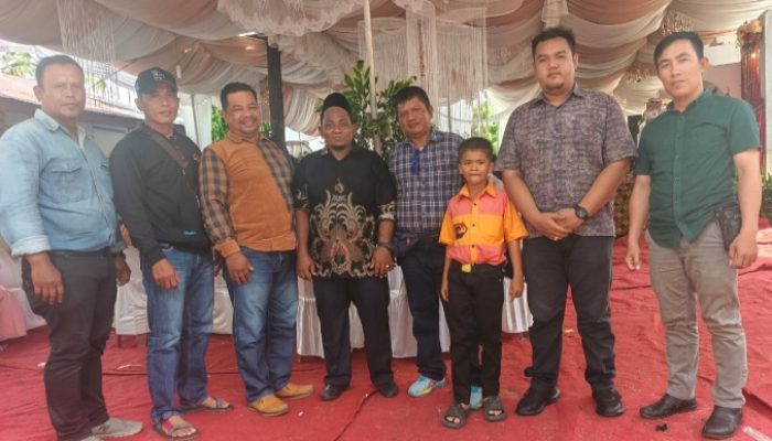 Tim Mitra Pers Hadiri Resepsi Pernikahan Putri Rekan Mitra di PTPN IV Kanas