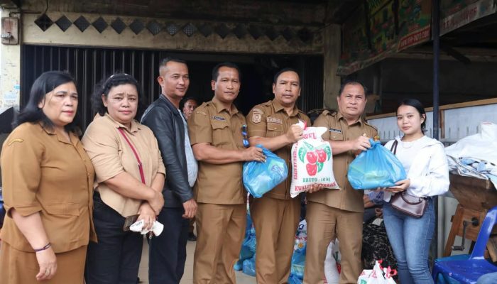 Pemkab Dairi Salurkan Bantuan untuk Korban Kebakaran Jalan Tapanuli