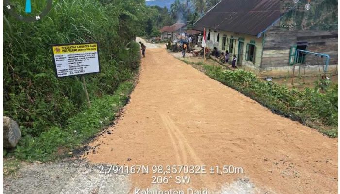 Bupati Dairi Optimalkan Dana TKD untuk Pemeliharaan Jalan di Sumbul